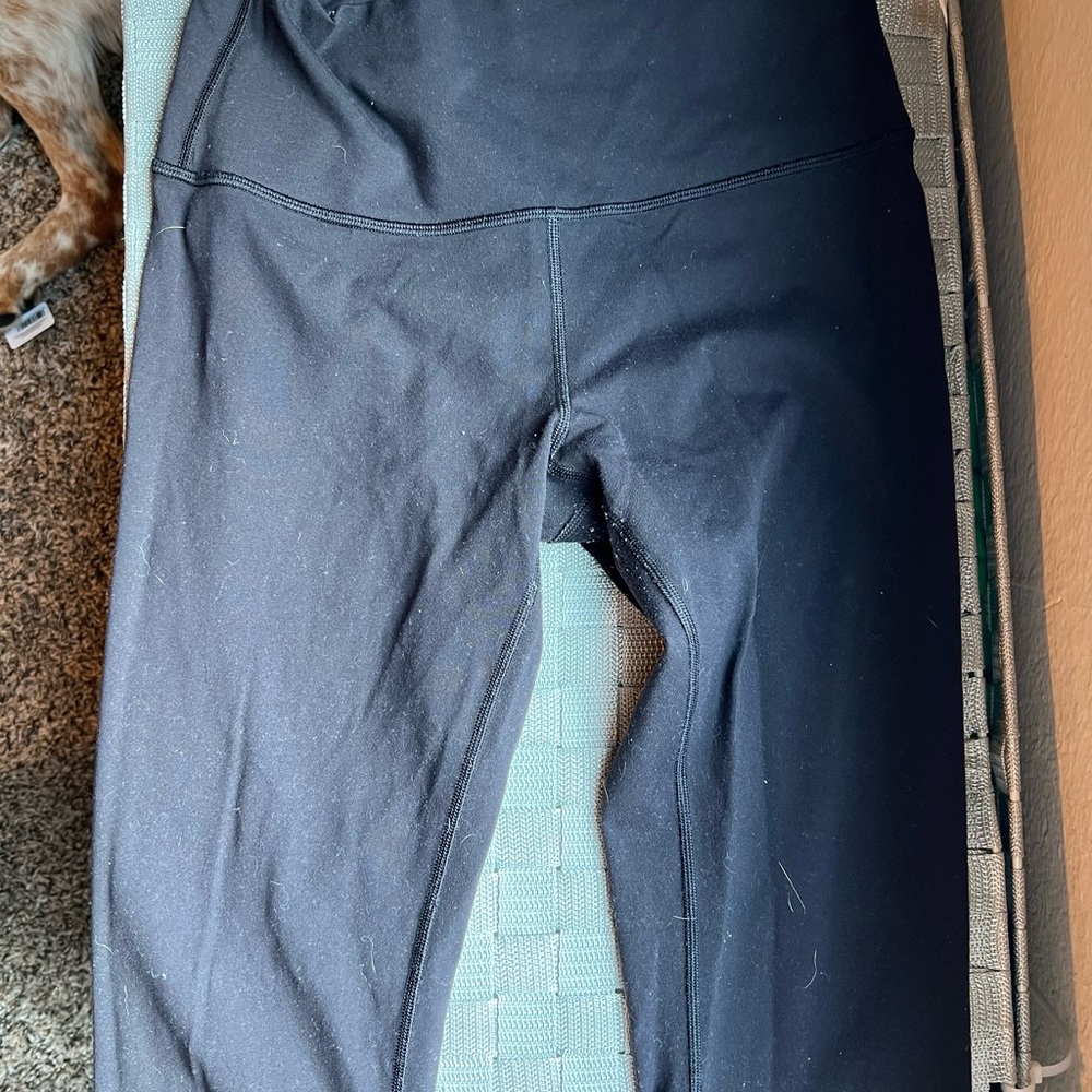 Black lululemon leggings